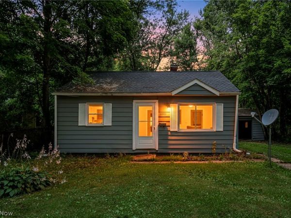 1276 Frederick Boulevard , Akron, OH 44320