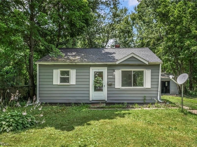 1276 Frederick Boulevard, Akron, OH 44320 Photo 2