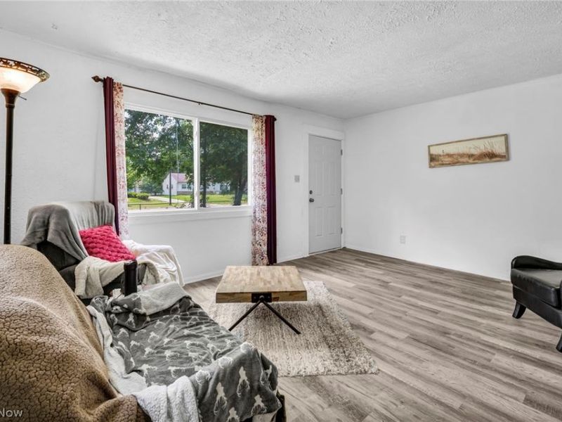 1276 Frederick Boulevard, Akron, OH 44320 Photo 7