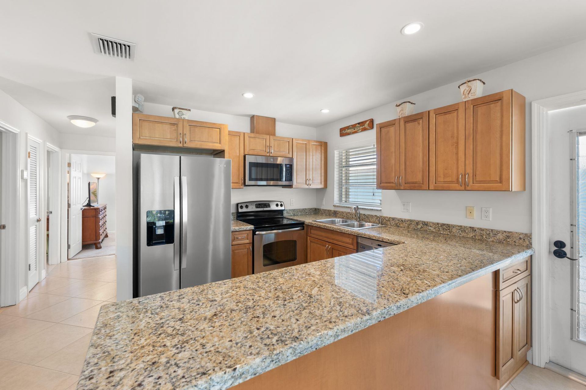 126 N Indies Drive, Duck Key, FL 33050 Photo
