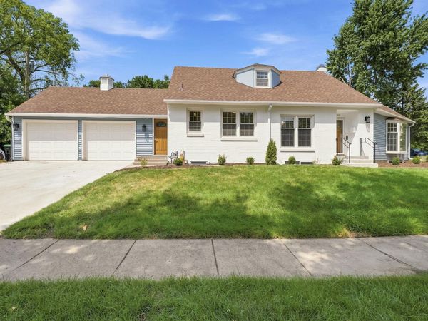 4920 Sunnyside Road, Edina, MN 55424