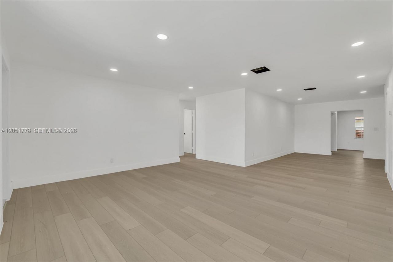 3432 SW 63rd Way , Miramar, FL 33023 Photo