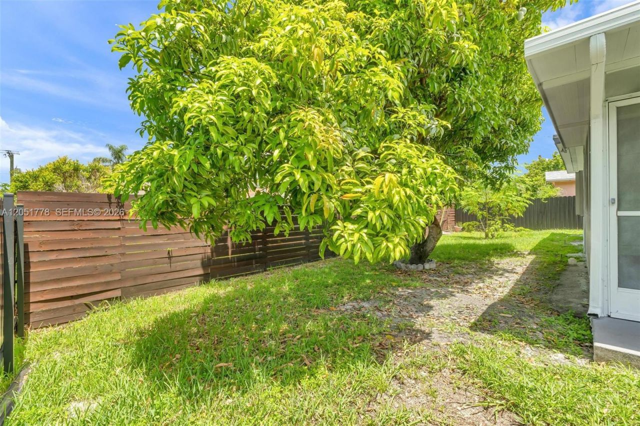 3432 SW 63rd Way , Miramar, FL 33023 Photo