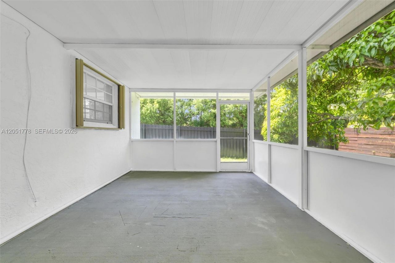 3432 SW 63rd Way , Miramar, FL 33023 Photo