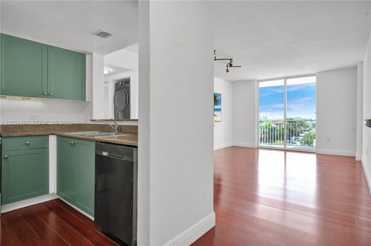 60 NW 37th Ave, Unit 608, Miami, FL 33125 Photo