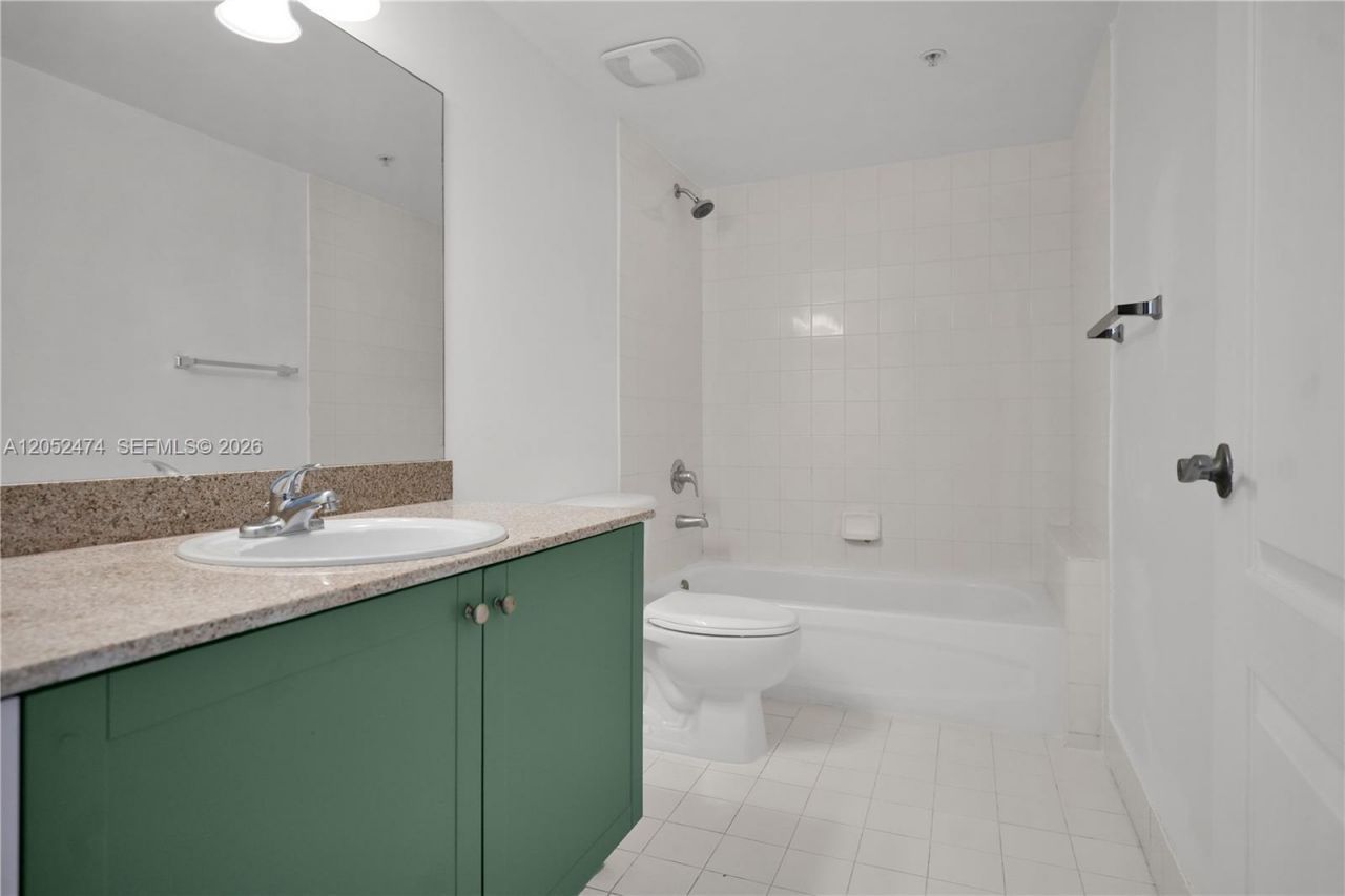 60 NW 37th Ave, Unit 608, Miami, FL 33125 Photo