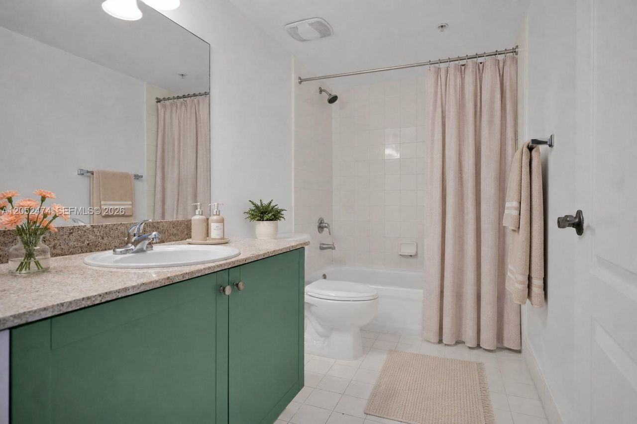 60 NW 37th Ave, Unit 608, Miami, FL 33125 Photo