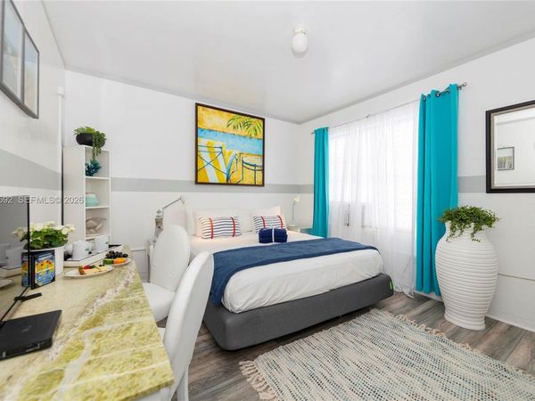 6760 Collins Ave , Unit 29, Miami Beach, FL 33141