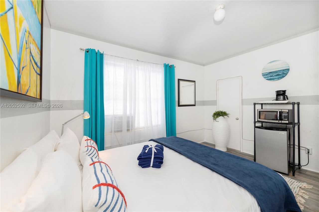 6760 Collins Ave , Unit 29, Miami Beach, FL 33141 Photo