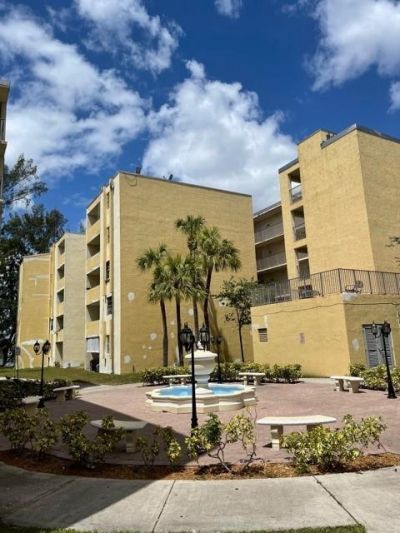 10000 NW 80th Court, Unit 2534, Hialeah Gardens, FL 33016 Photo