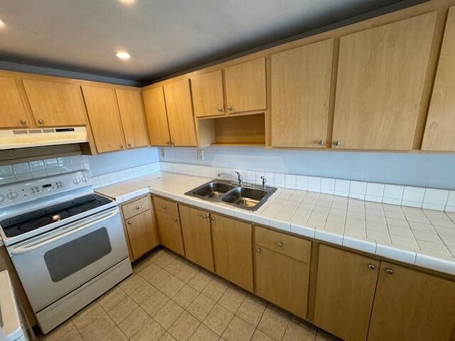 10000 NW 80th Court, Unit 2534, Hialeah Gardens, FL 33016 Photo