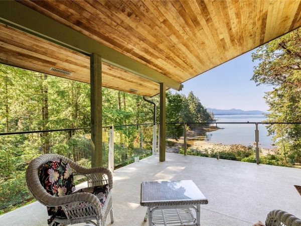 212 Sunset Dr , Salt Spring, BC V8K 1L4