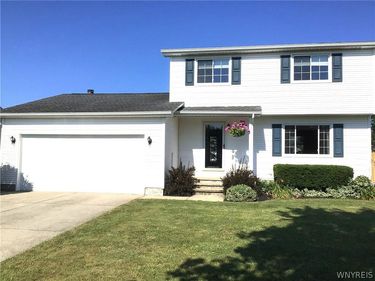 6377 Mayflower Lane, Lake View, NY 14085