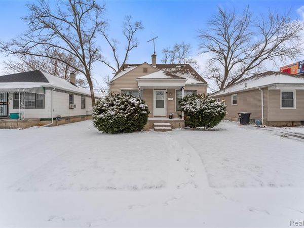 9980 Ashton Avenue, Detroit, MI 48228