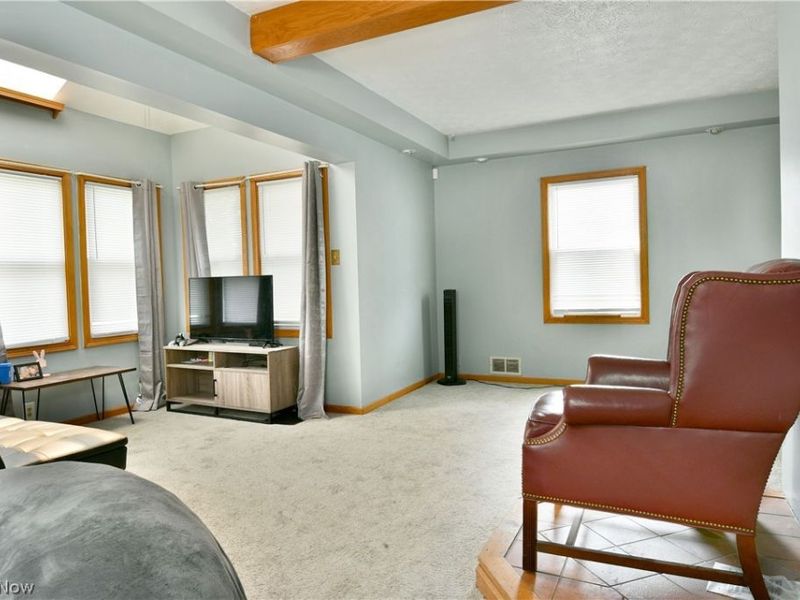 405 Oak Knoll Avenue SE, Warren, OH 44483 Photo 14