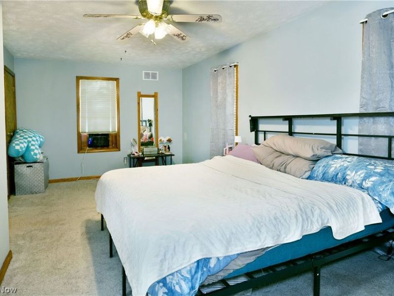 405 Oak Knoll Avenue SE, Warren, OH 44483 Photo 21