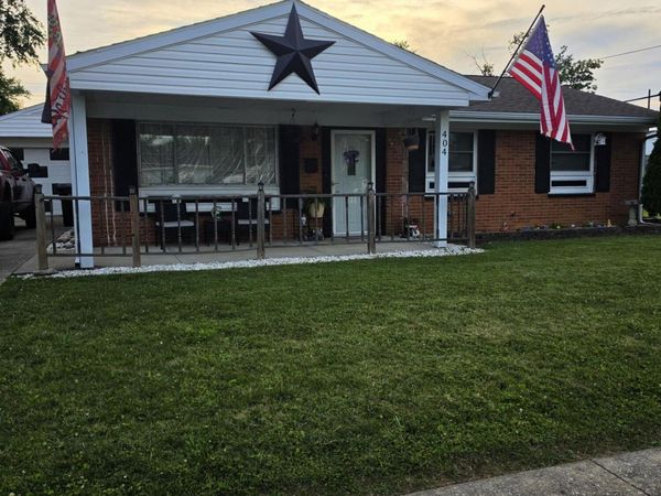 404 Pinewood Avenue, Piqua, OH 45356