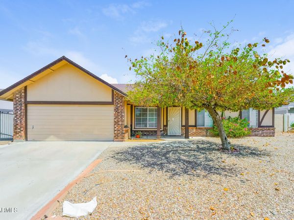 6136 E EVERGREEN Street, Mesa, AZ 85205