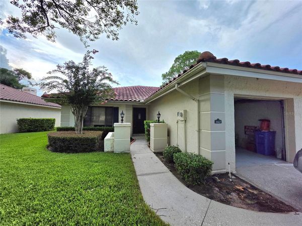 18427 AINTREE COURT, TAMPA, FL 33647