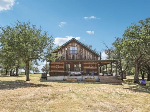 194 County Road 3825, Bridgeport, TX 76426