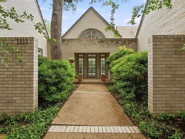 1111 Pebble Creek Road, Fort Worth, TX 76107