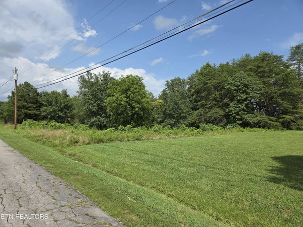 Forest Hills Lane, Kingston, TN 37763
