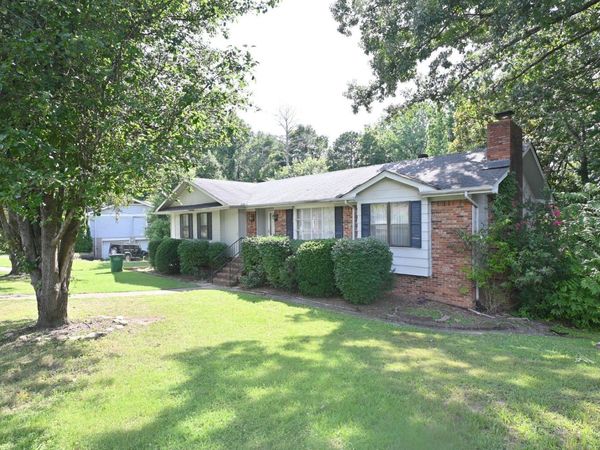 1015 Olde Mill Lane, Hixson, TN 37343