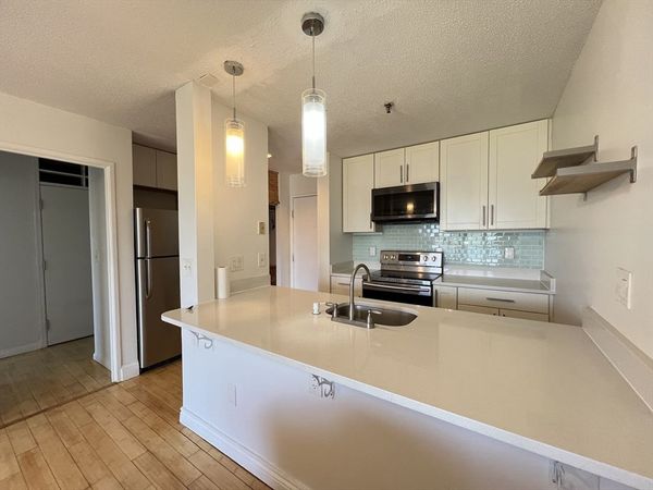 133 Commander Shea Blvd, Unit 410, Quincy, MA 02171