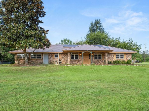 4304 Main, Anacoco, LA 71403