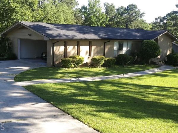 6900 Oswego Trail SW, Riverdale, GA 30296