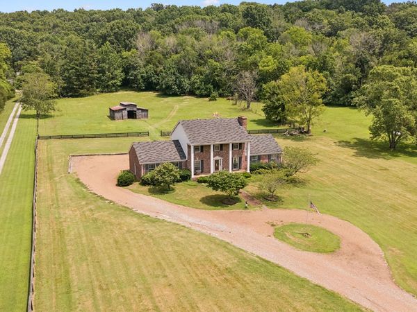 5402 Brick Church Pike , Goodlettsville, TN 37072