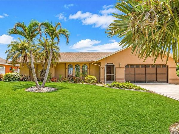 720 Chavers ST , LEHIGH ACRES, FL 33974