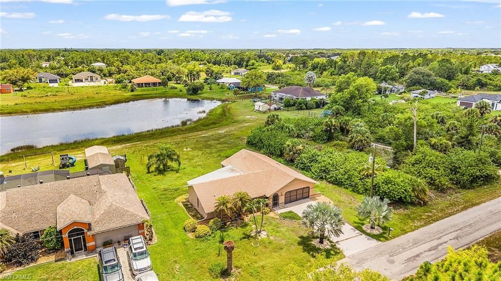 720 Chavers St E, Lehigh Acres, FL 33974 Photo