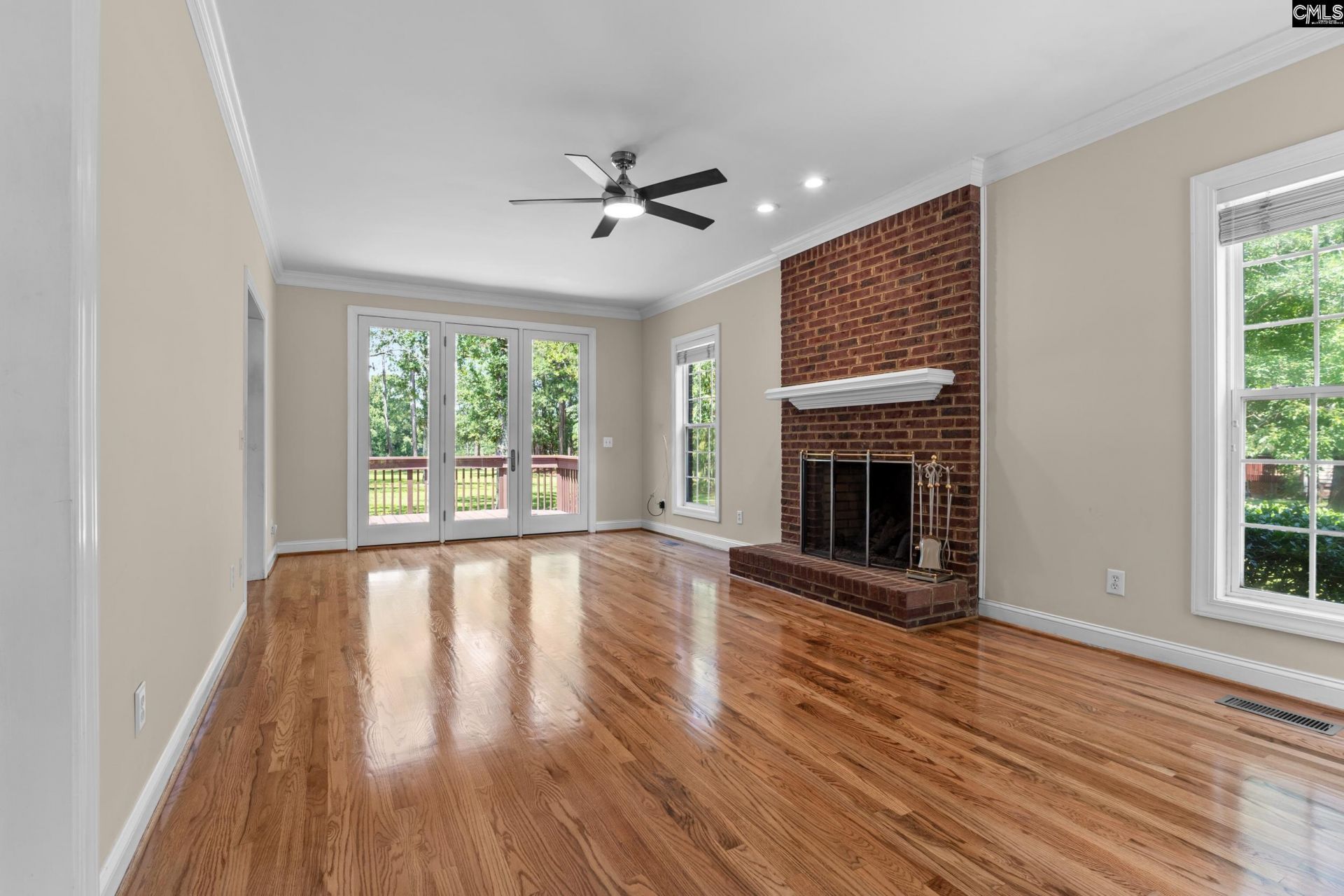 120 Overlook Drive  Photo 5