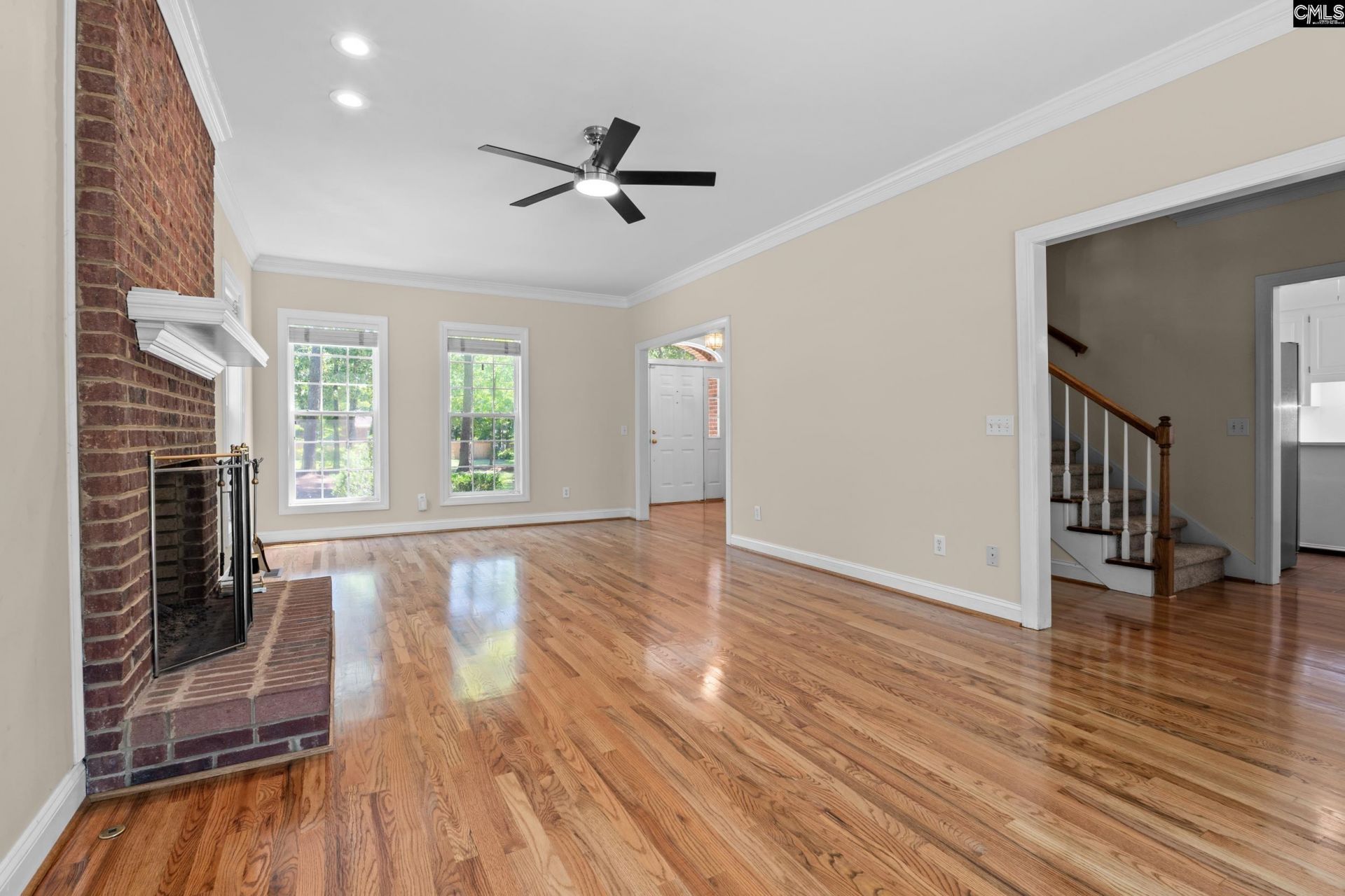 120 Overlook Drive  Photo 6