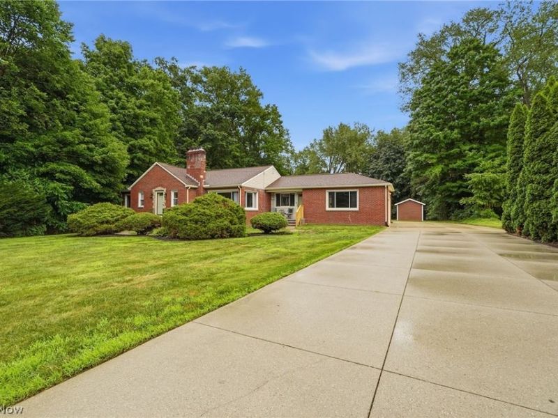 523 Rotunda Avenue, Akron, OH 44333 Photo 1