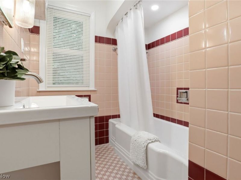 523 Rotunda Avenue, Akron, OH 44333 Photo 20