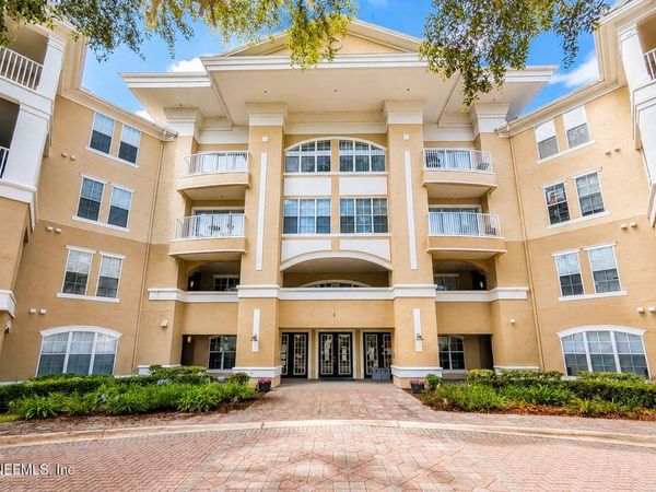 8290 GATE Parkway W, Unit 167, Jacksonville, FL 32216