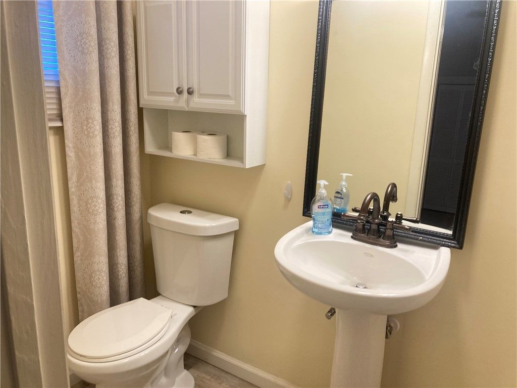401 Easy Street, Sebastian, FL 32958 Photo