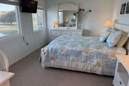 153 Finch Drive photo 4