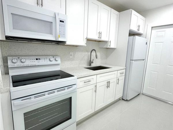 417 NW 7th Ter, Unit 2, Fort Lauderdale, FL 33311