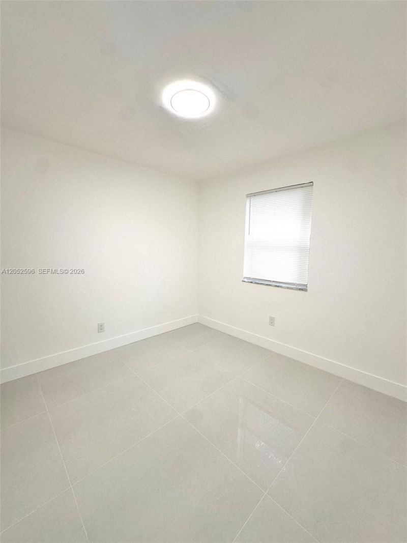 417 NW 7th Ter, Unit 2, Fort Lauderdale, FL 33311 Photo