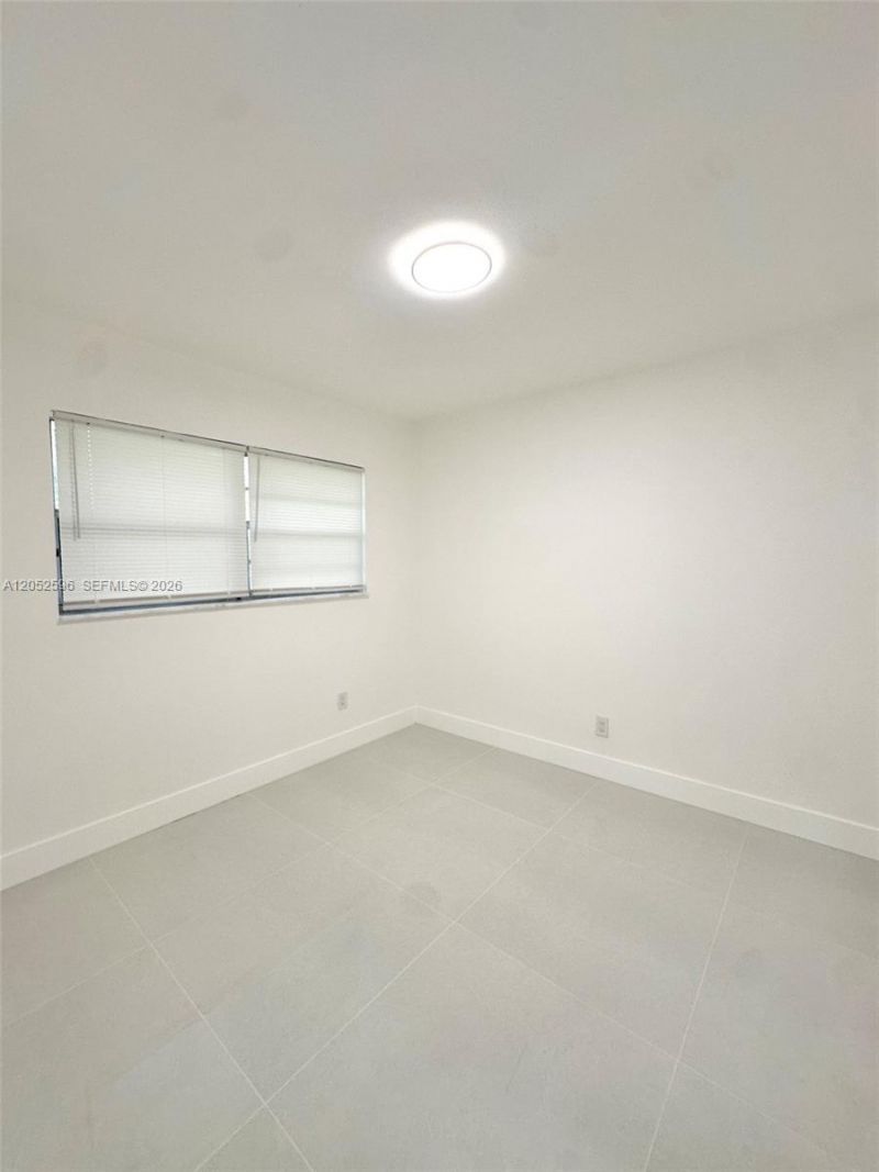 417 NW 7th Ter, Unit 2, Fort Lauderdale, FL 33311 Photo