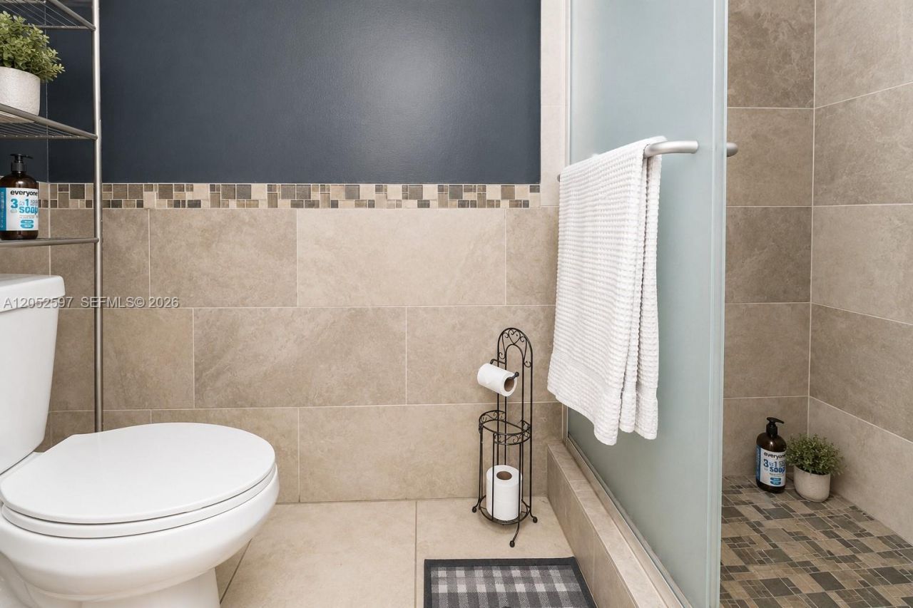 4848 NW 24th Ct , Unit 436, Lauderdale Lakes, FL 33313 Photo