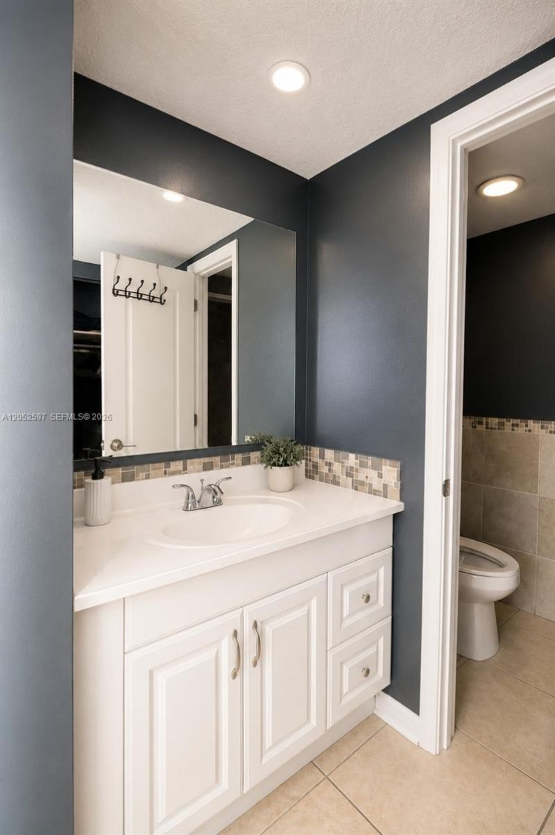4848 NW 24th Ct , Unit 436, Lauderdale Lakes, FL 33313 Photo