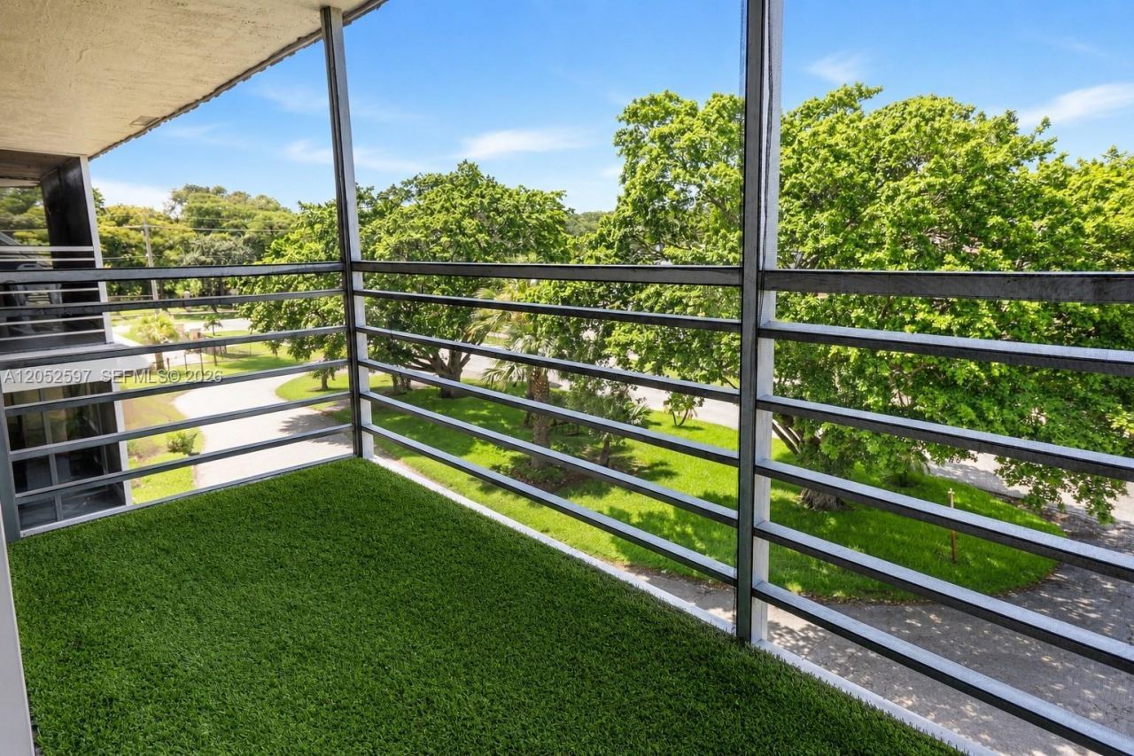 4848 NW 24th Ct , Unit 436, Lauderdale Lakes, FL 33313 Photo