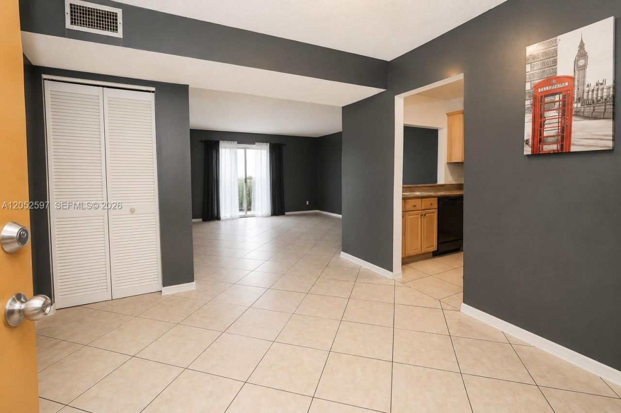 4848 NW 24th Ct , Unit 436, Lauderdale Lakes, FL 33313 Photo