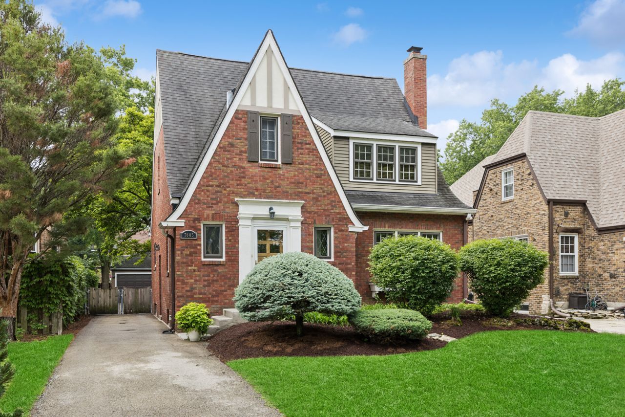 7605 Washington Boulevard , River Forest, IL 60305