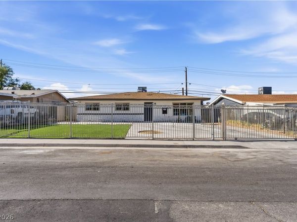 4378 Swandale Avenue , Las Vegas, NV 89121
