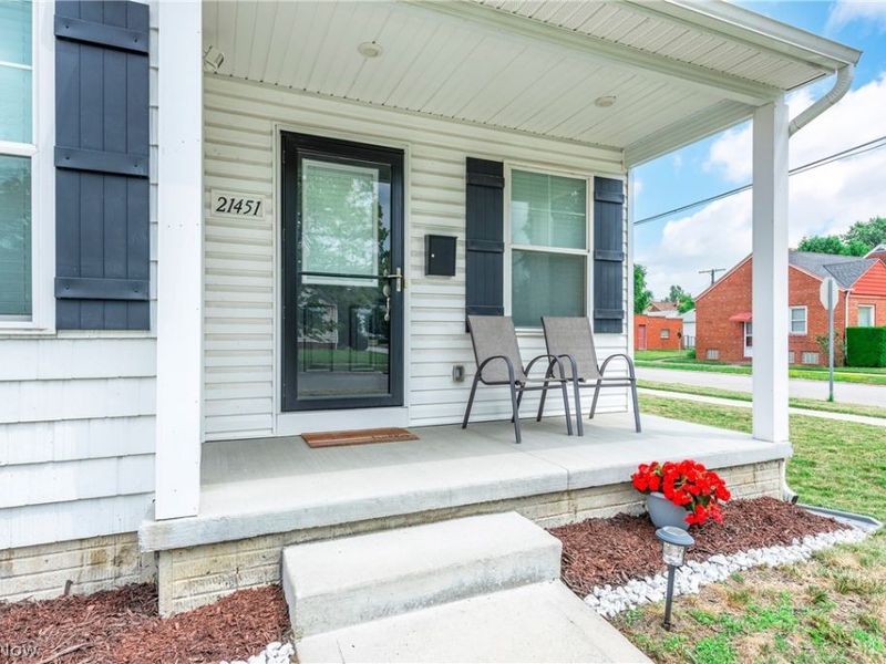 21451 Wilmore Avenue, Euclid, OH 44123 Photo 2